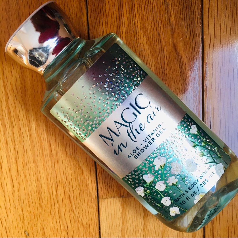NWT Bath & Body Works Magic is the air shower gel